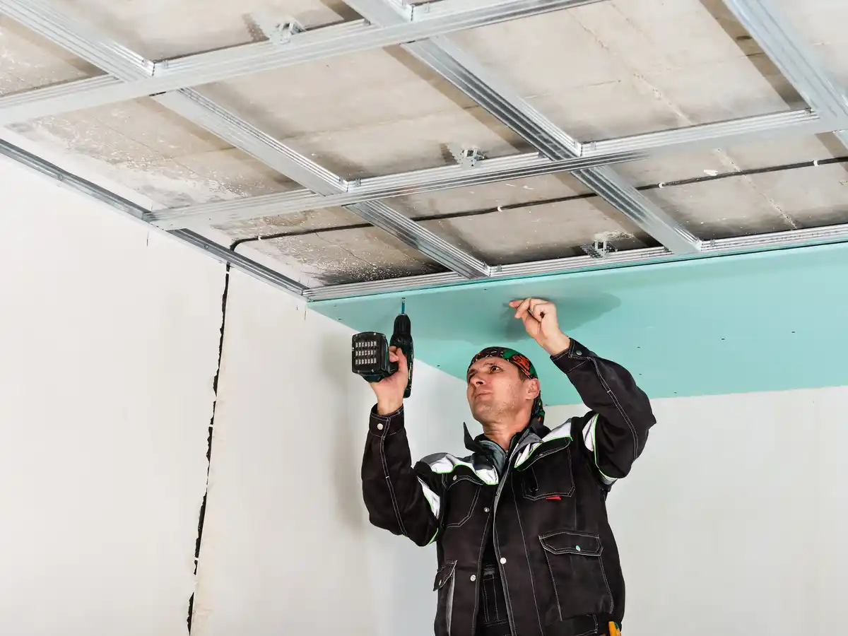 Trockenbau Metallrahmen für Wand und Decke in Augsburg – Renovierung